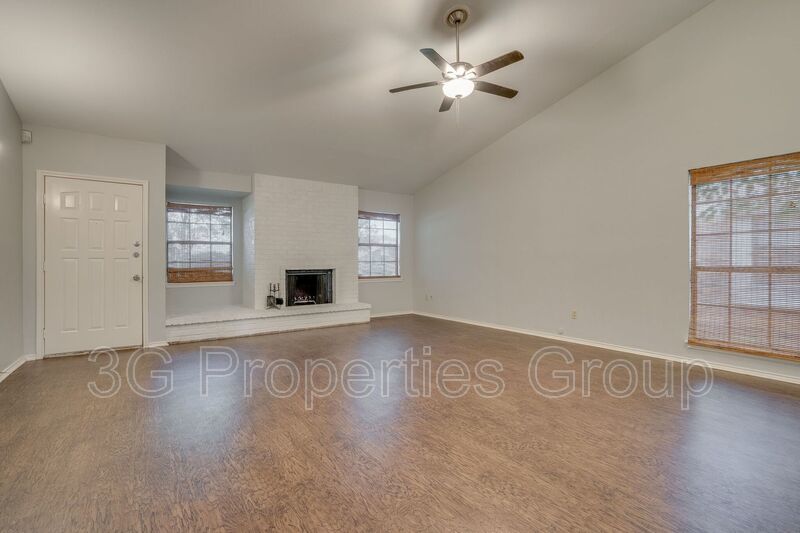 2829 London Lane property image