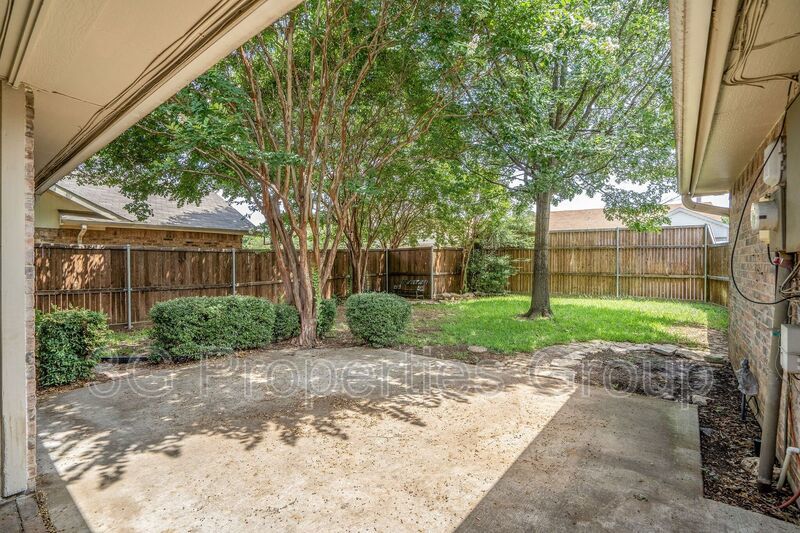 2829 London Lane property image