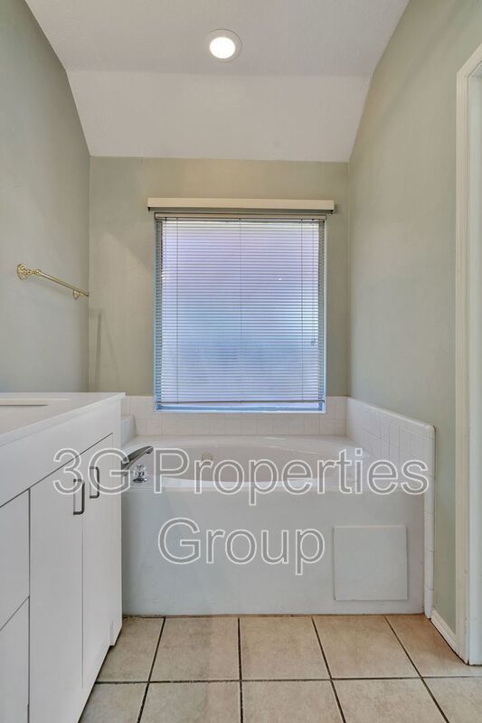 1045 Sweet Grass Trail property image