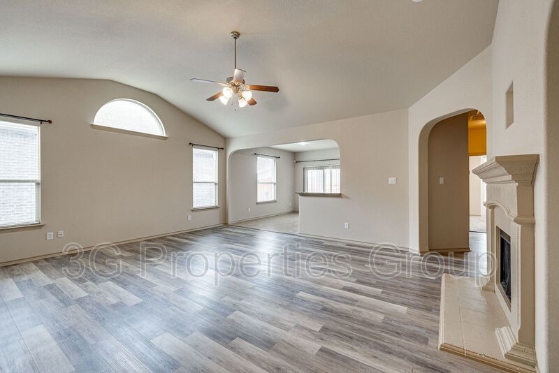 1445 Elkford Ln property image