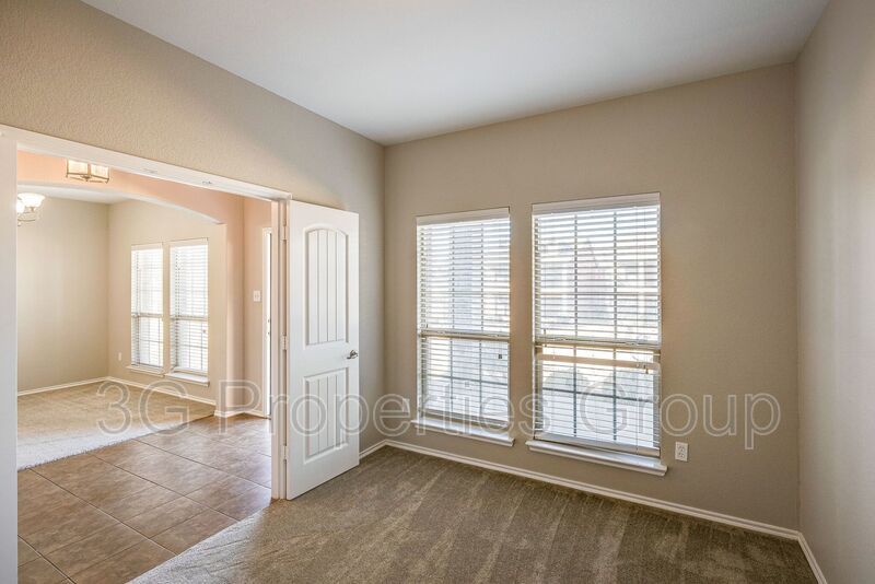 2228 Canyon Point property image