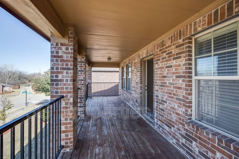 2228 Canyon Point property image