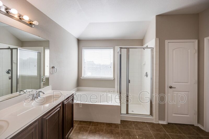 2228 Canyon Point property image