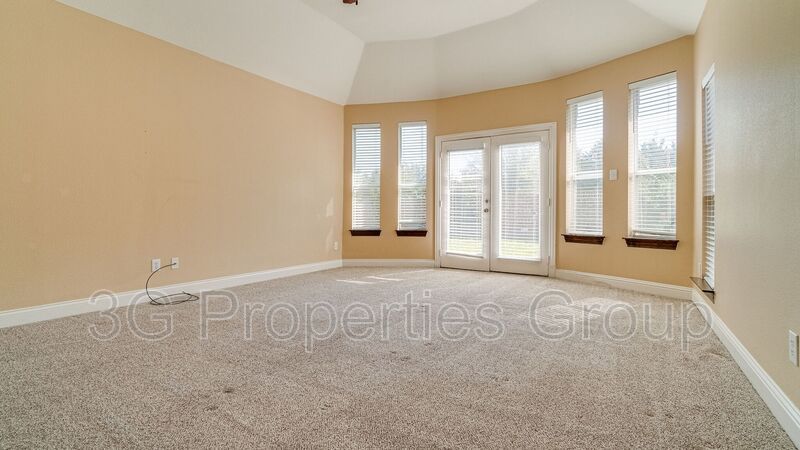 8394 Fullerton Street property image