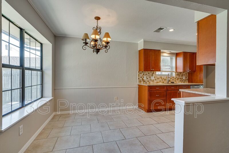 420 Cambridge Drive property image