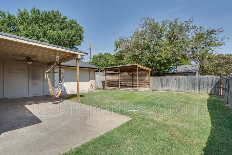 420 Cambridge Drive property image