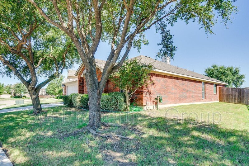 5208 Brookside Drive property image