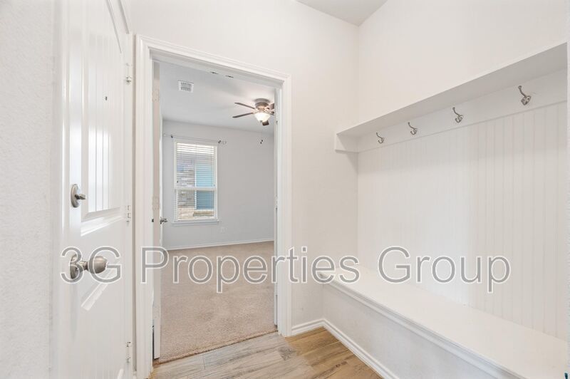 1500 Canary Lane property image