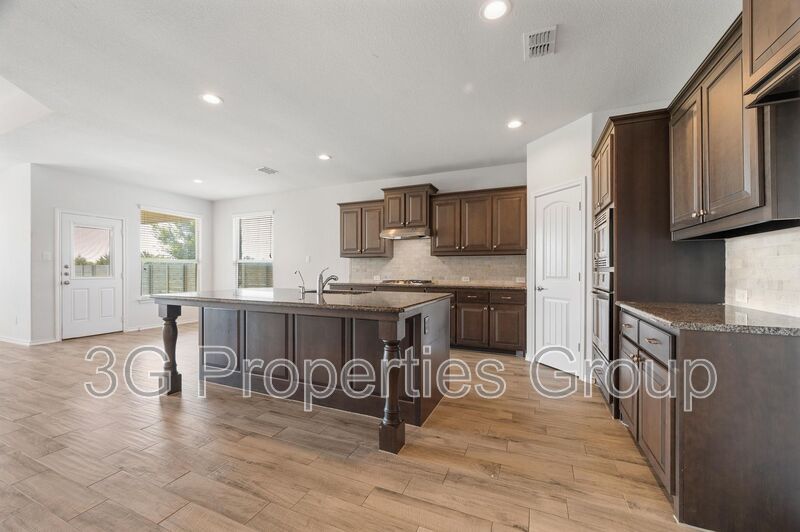 1500 Canary Lane property image
