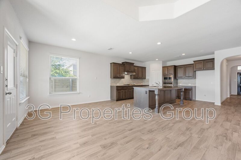 1500 Canary Lane property image