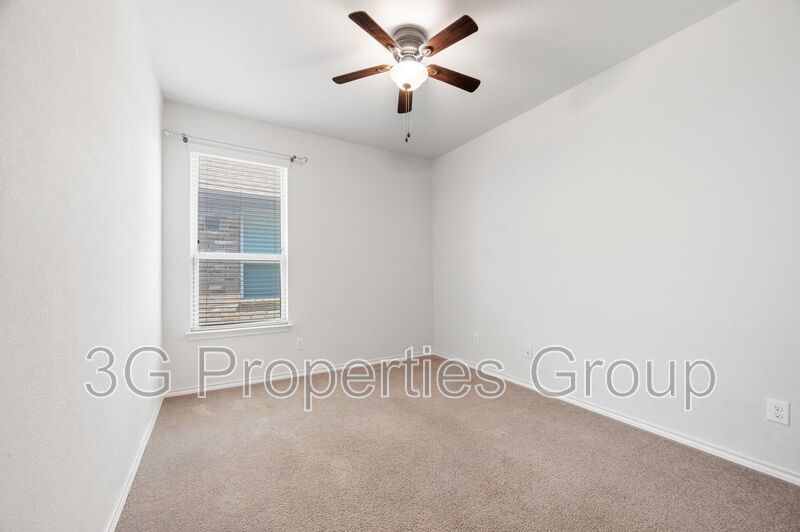 1500 Canary Lane property image