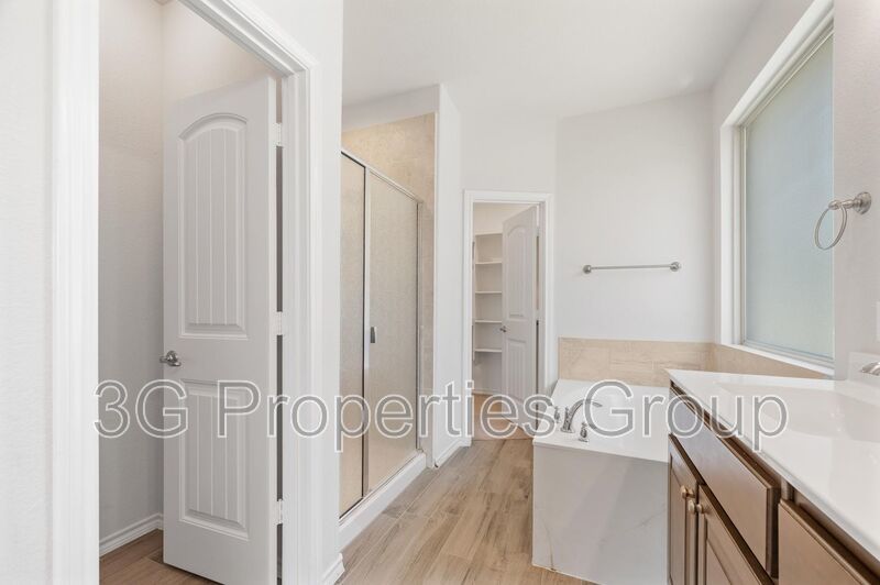 1500 Canary Lane property image