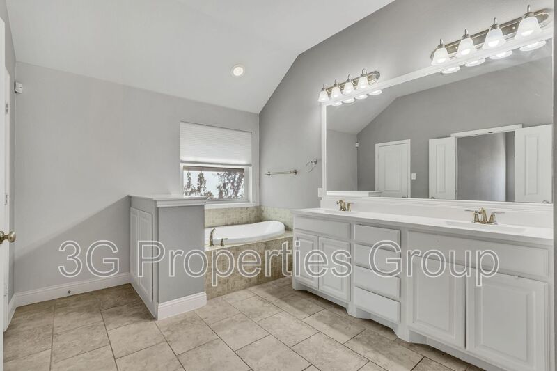 120 Lilypad Bnd property image