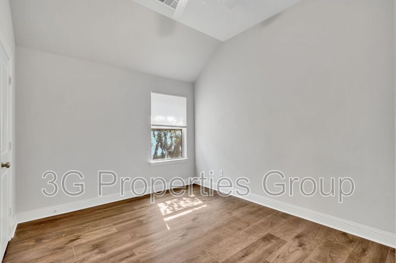 120 Lilypad Bnd property image