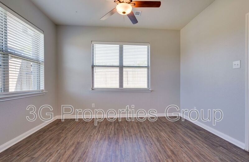 5301 Zara Drive property image