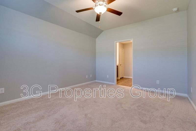 5301 Zara Drive property image