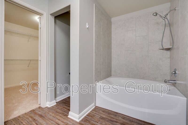 5301 Zara Drive property image